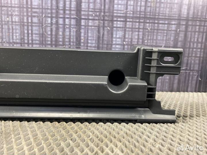 Пластик багажника левый Bmw X5 E70 N57 2013