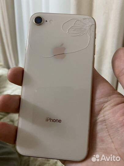 Телефон iPhone 8 64 gb
