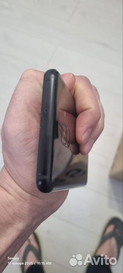 Samsung Galaxy A8 (2018), 4/32 ГБ