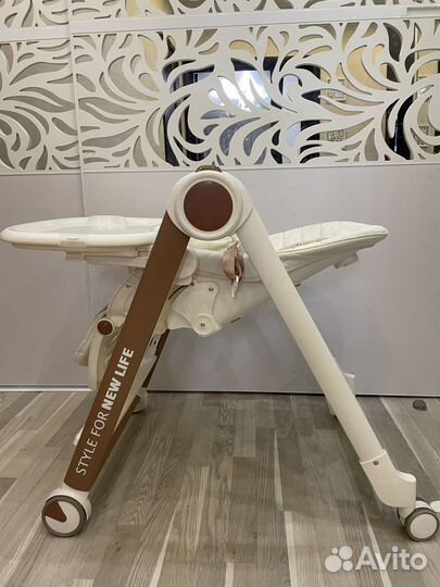 Стульчик для кормления Happy Baby Berny 2