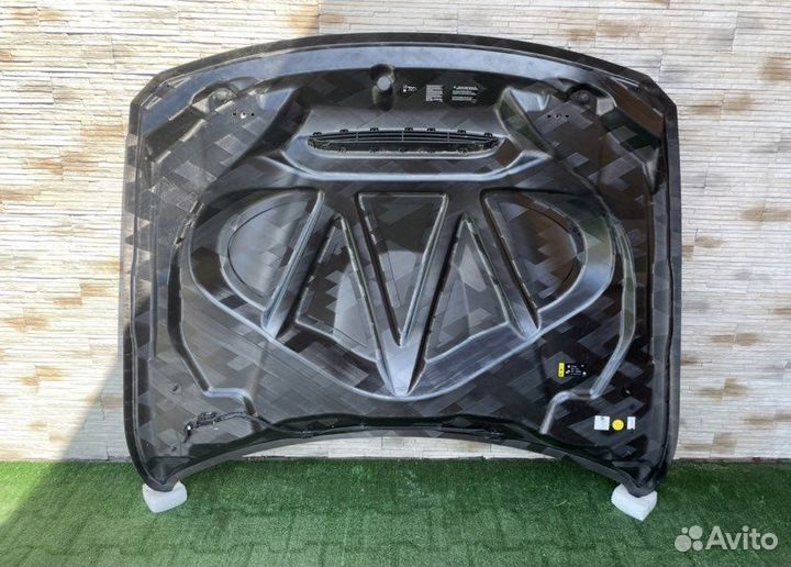 Карбоновый капот BMW M3 F80 M4 F82 F83 CS