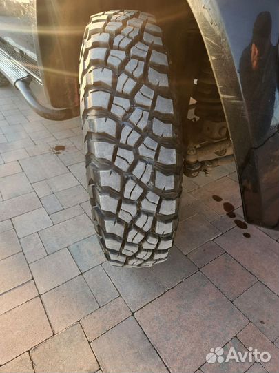 Bfgoodrich Mud-Terrain T/A KM3 7.5/75 R16