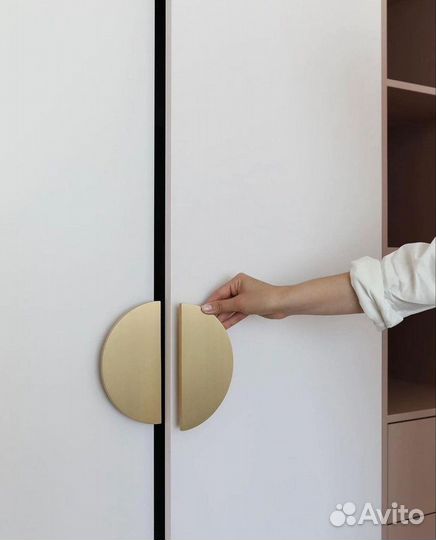 Шкаф в квартиру X 387