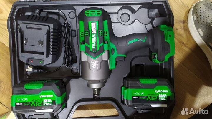 Гайковерт аккумуляторный