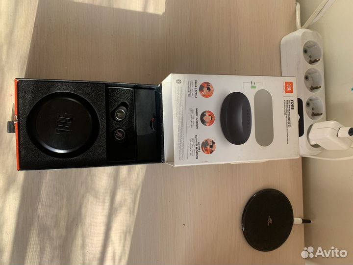 JBL T100 TWS