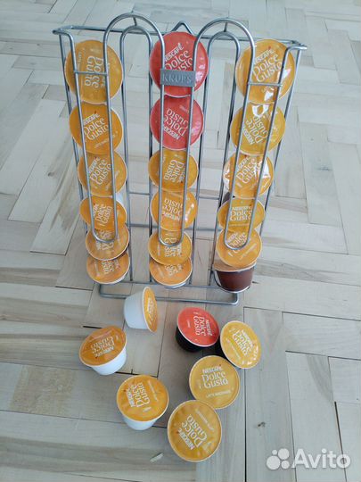 Капсулы nescafe dolce gusto на стойке