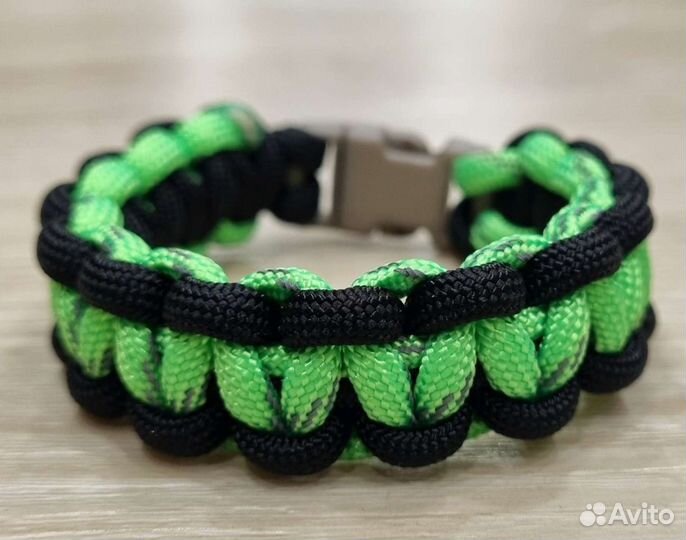 Браслет из паракорда отличный подарок