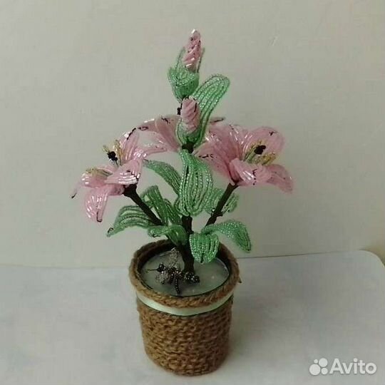 Цветы Лилии из стекляруса и бисера.Коллекция