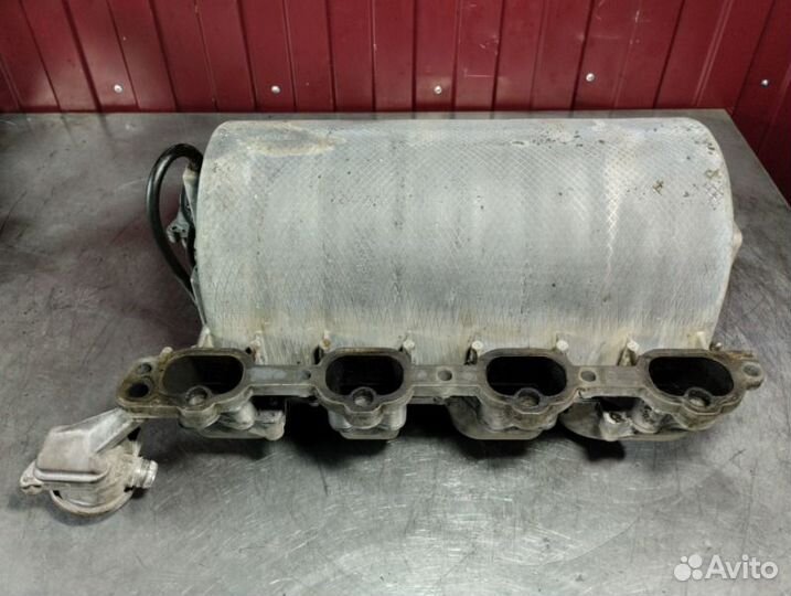 Коллектор впускной Mercedes E-Class W211 M113 5.0I