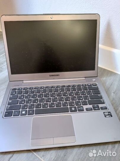 Ноутбук Samsung np530u3c