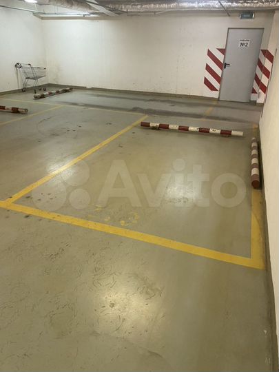 Машиноместо, 14 м²