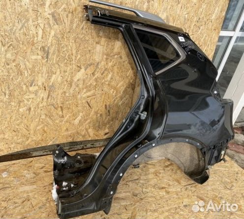 Nissan X-Trail T-32 четверть задняя левая