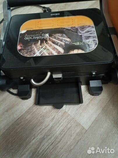 Гриль dexp GRL-2000BR