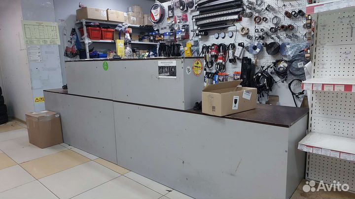 Компьютерный стол / прилавок