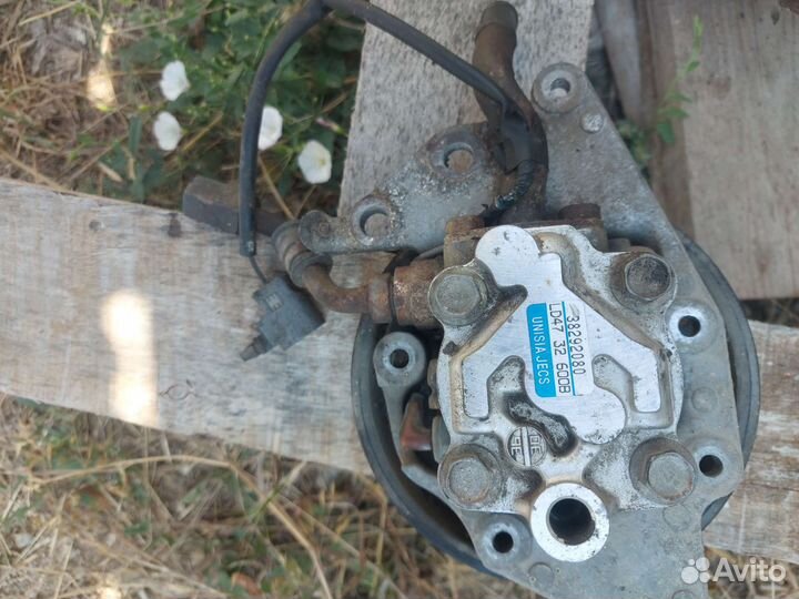 Насос гур Mazda MPV 3.0