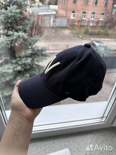 Кепка женская MaxMara