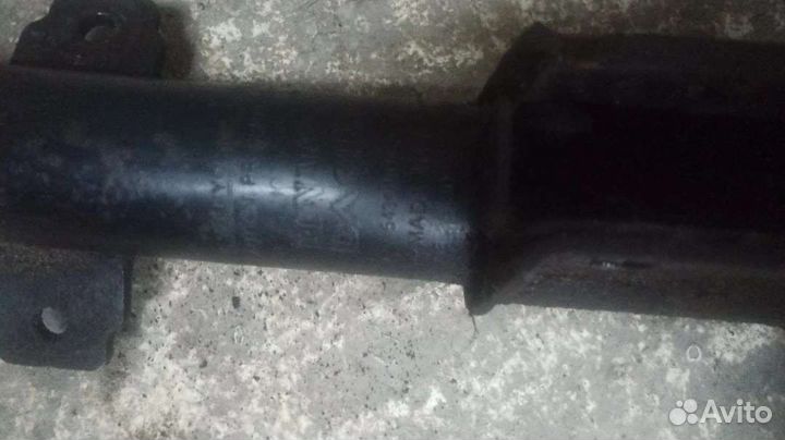 Амортизаторы Дастер (передние)