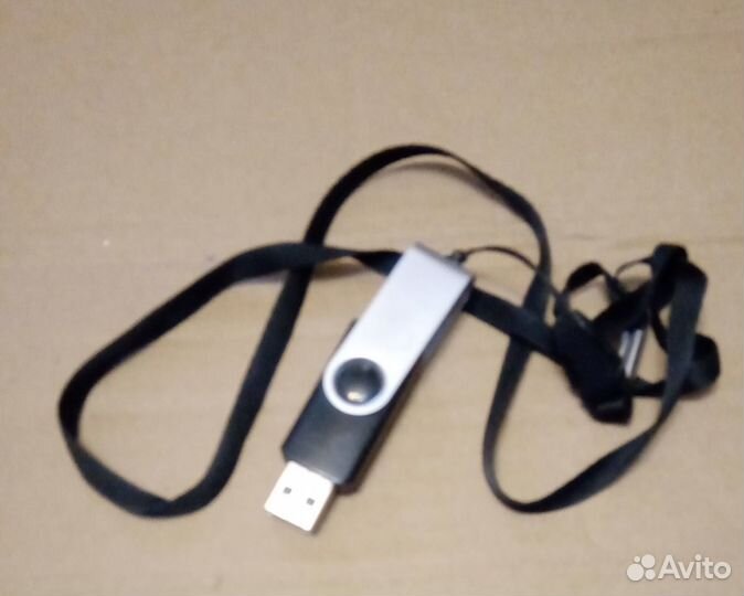 Флешка металлическая серебристая 4 GB