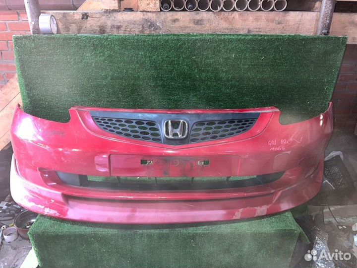 Бампер передний Honda Fit GD1