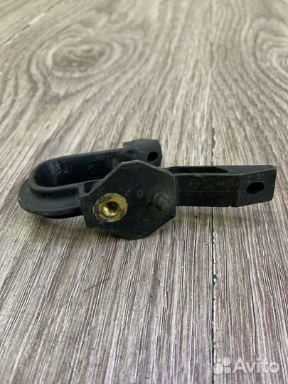 Кронштейн крепления радиатора Opel Zafira A