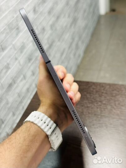 Отличный iPad Pro 11 2020“