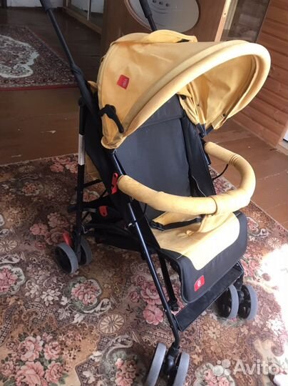 Прогулочная коляска