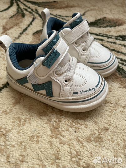 Кроссовки на первые шаги 19