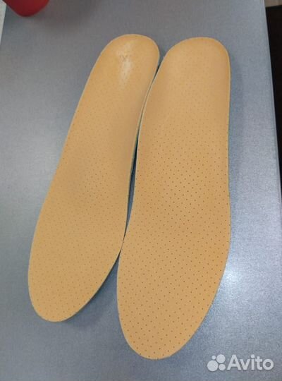 Стельки 29 см 45 размер с царапиной