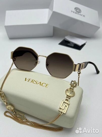 Солнцезащитные очки женские versace