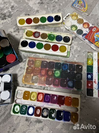 Акварельные краски бу