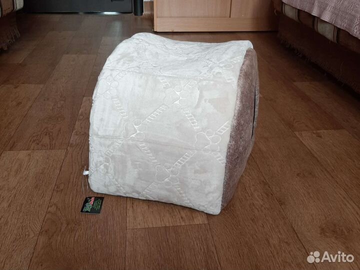 Домик лежанка для кошки и собаки