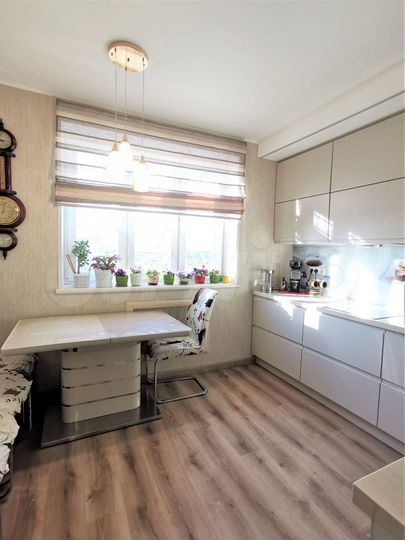 2-к. квартира, 60,8 м², 14/16 эт.