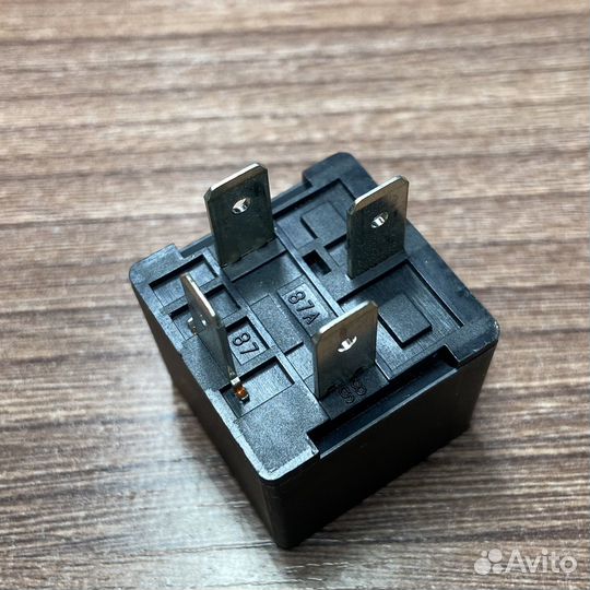 Реле Geely Monjaro