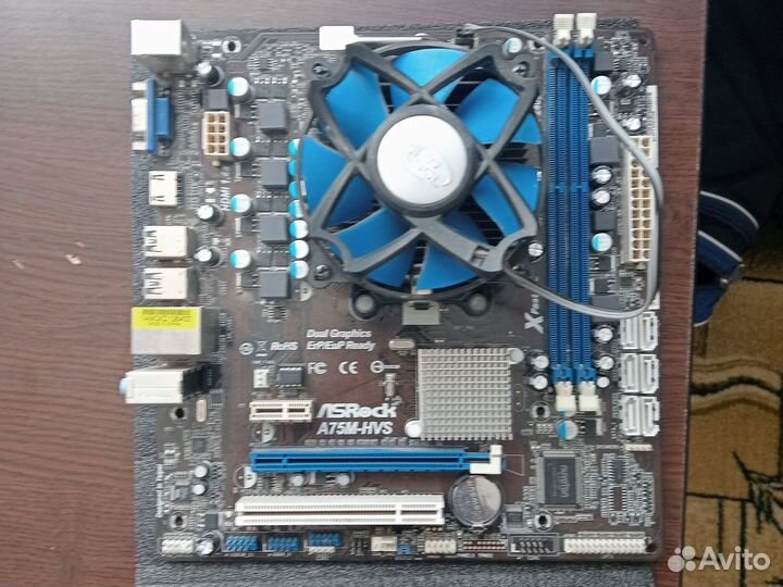 Материнская плата