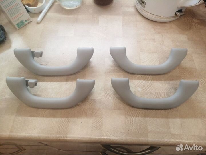 Ручка потолочная VW Passat B6 Golf Tiguan