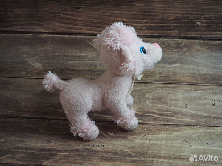 Детские игрушки и статуэтки