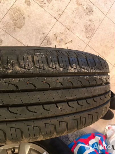 R17 Goodyear EfficientGrip 225/65, PCD 5x114.3 DIA 67.1