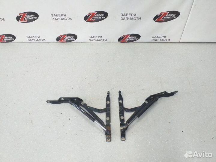 Петля крышки багажника Volvo S40 2.0 1995-1999