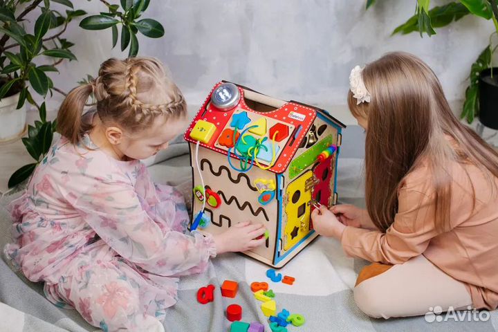 Бизиборд Бизидом