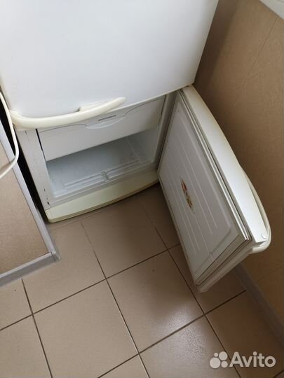 Холодильник атлант бу