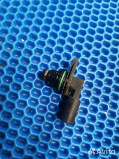 Датчик распредвала Volkswagen Tiguan CAV 2012