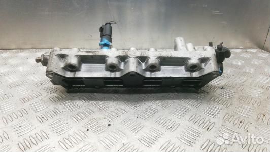 Топливная рампа бензиновая volkswagen touran (1T1