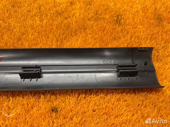 Накладка на порог салона передняя левая Bmw