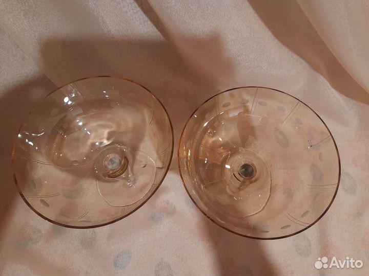 Ваза на ножке конфетница фруктовница