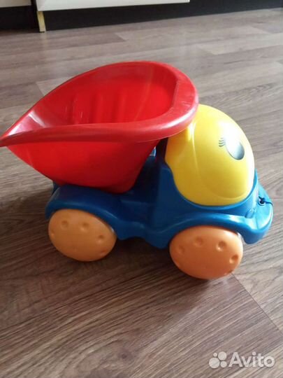 Грузовик, рюкзаки-игрушки