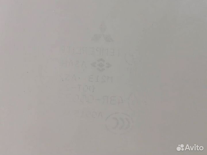 Стекло двери передней правой Mitsubishi Lancer 9 C