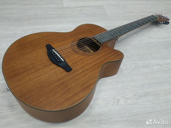 Акустическая гитара новая