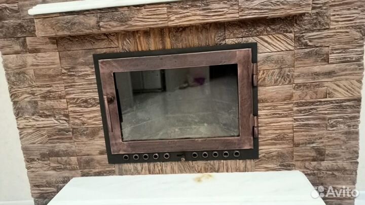 Каменные дверцы