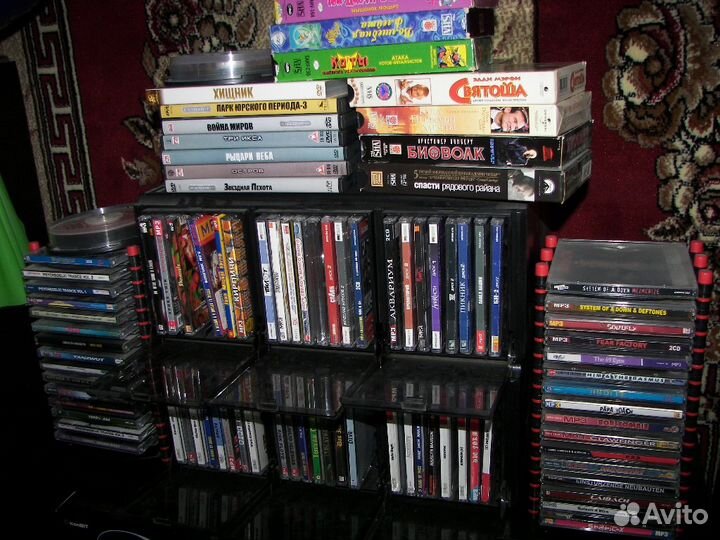 Диски MP3 DVD Видеокасеты