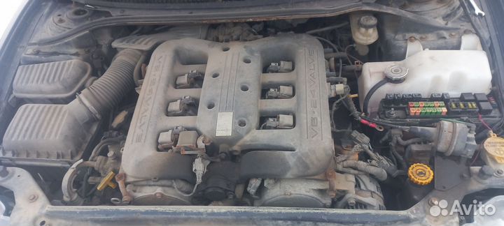 Запчасть на крайслер 300м